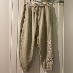 Olive Avenue butterfly joggers X-large NWOT